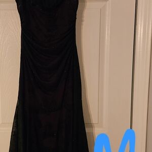 Elegant Black Evening Dress